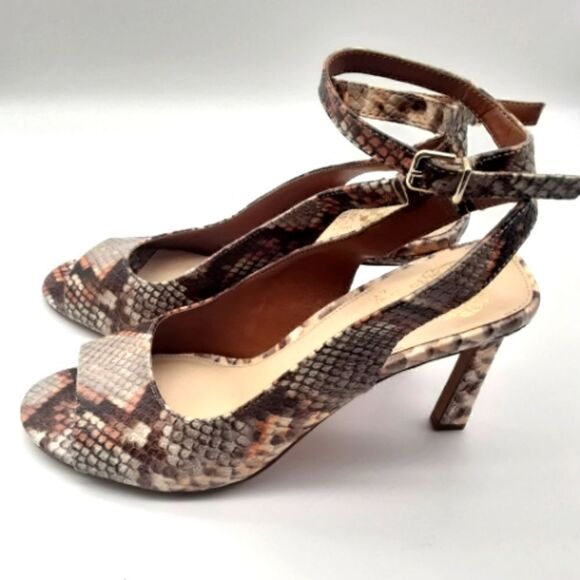Vince Camuto Reteema Snake Embossed Ankle-Strap Sandals Size 8M  Like New - Picture 1 of 11